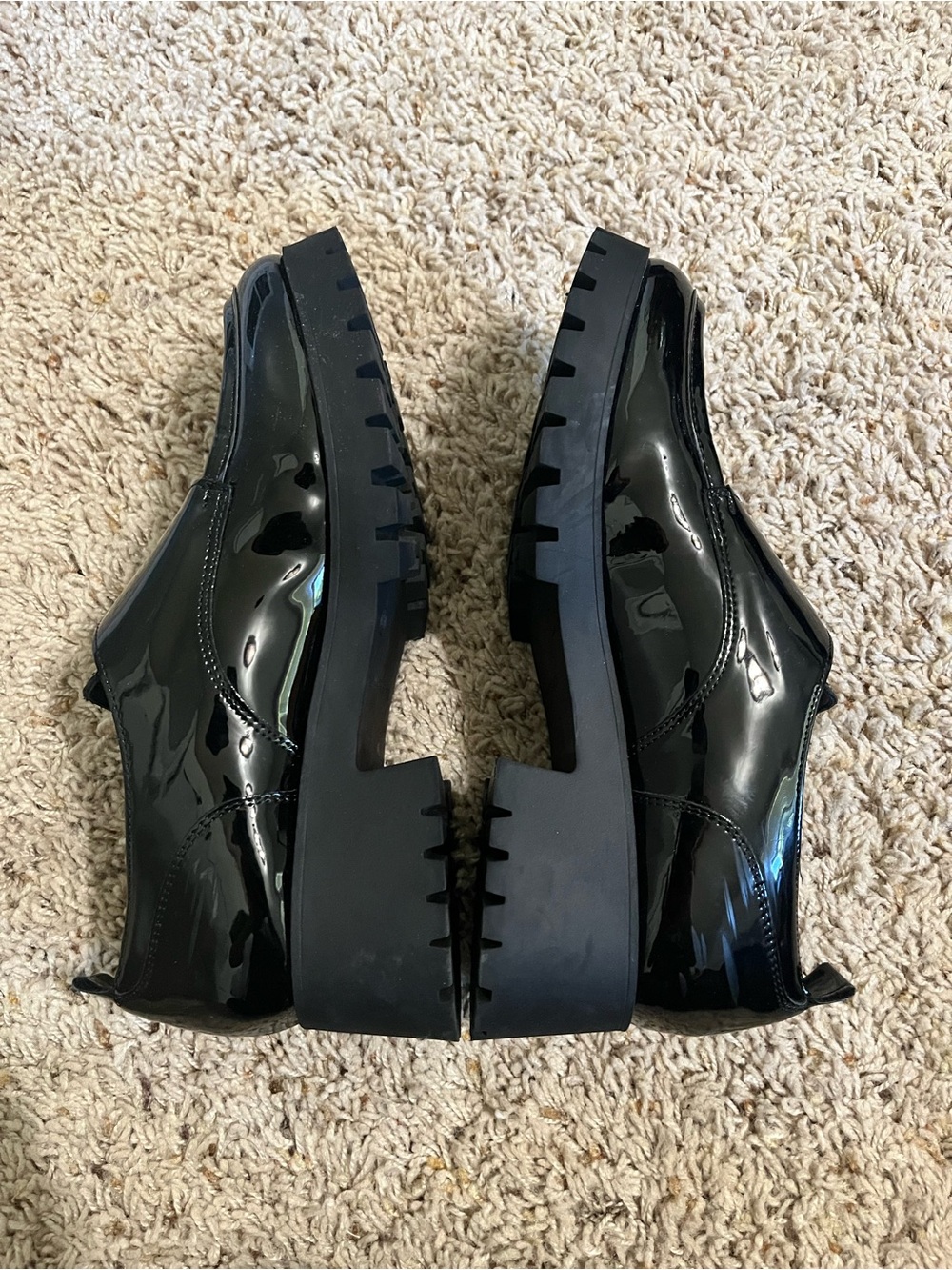 Marc Fisher Faux Leather Shiny Chunky Block Heel Lug Sole Academic Dockers 8.5 - Picture 4 of 8
